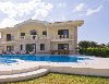 İzmir ceşme de havuzlu lüks villa